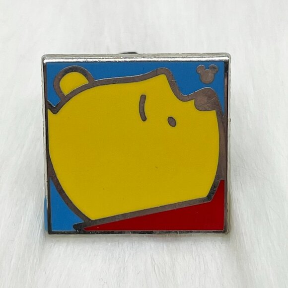 🔮 5/$25 Disney Square Winnie the Pooh Pin - Picture 1 of 2